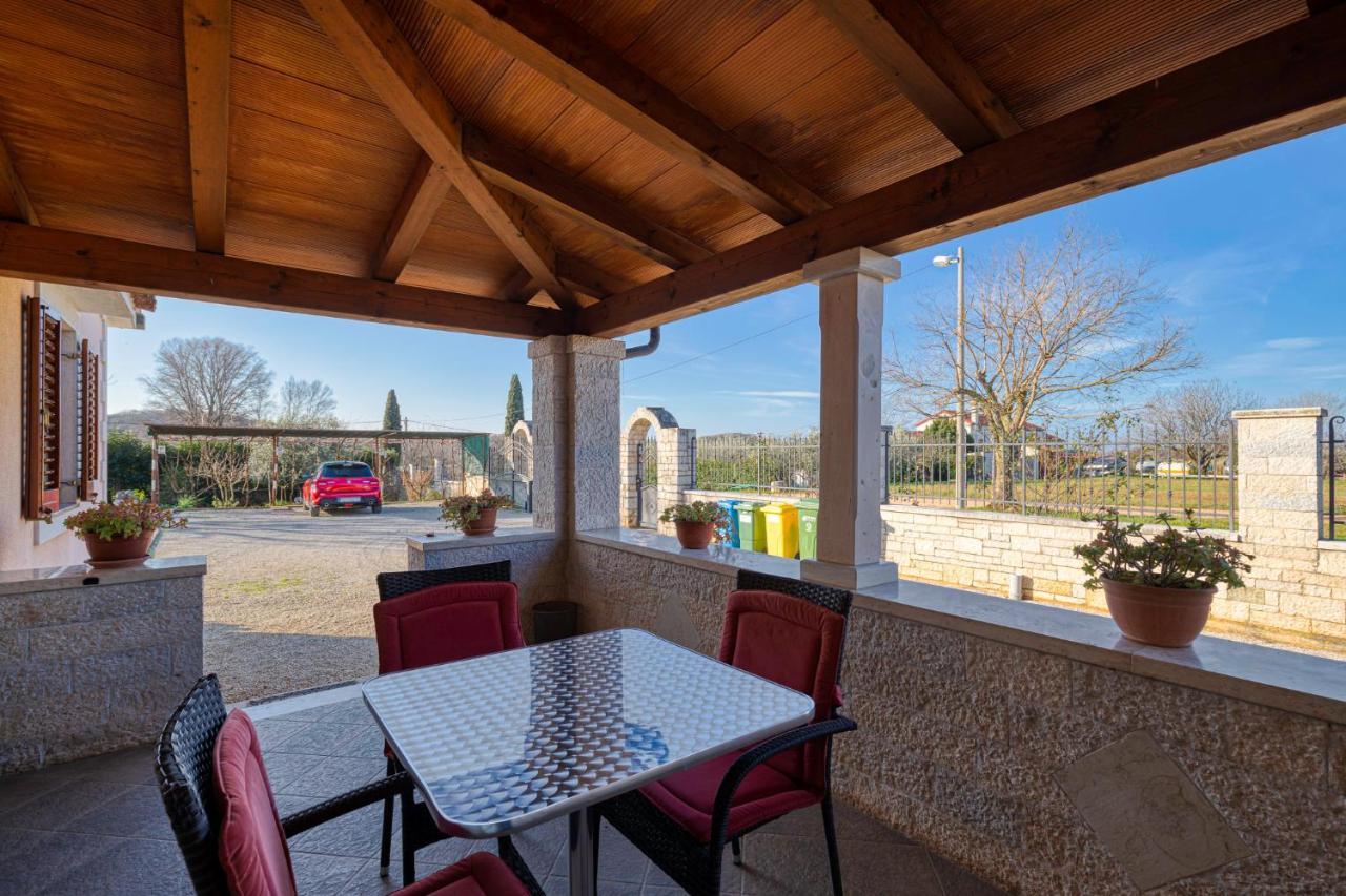 Palmira Appartement Poreč Buitenkant foto
