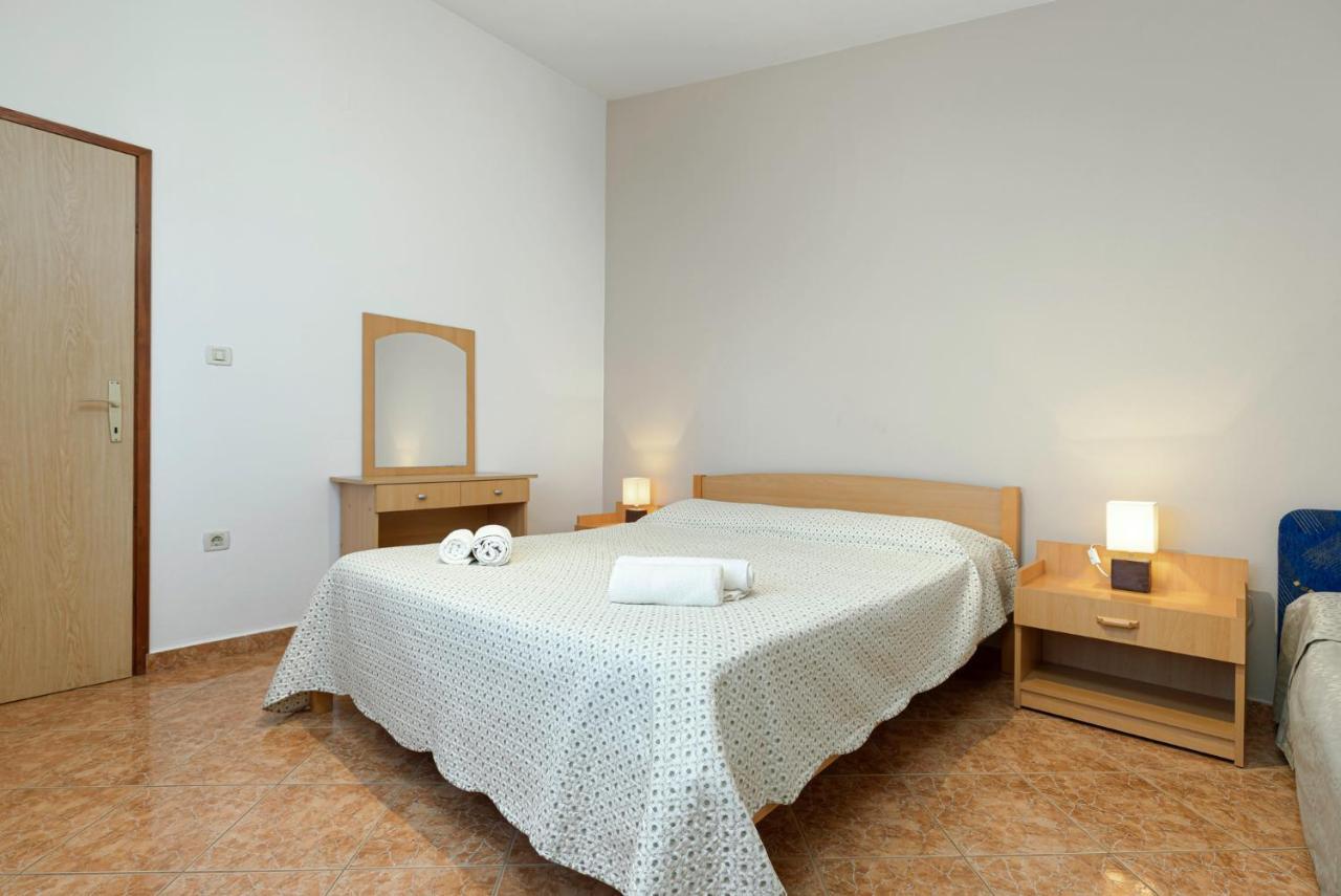 Palmira Appartement Poreč Buitenkant foto